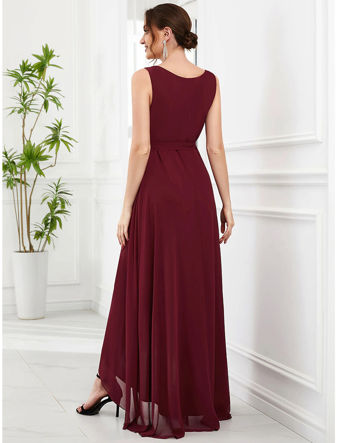 Wholesale A-Line Wedding Guest Dresses Elegant Dress Party Wear Wedding Party Asymmetrical Sleeveless V Neck Bridesmaid Dress Chiffon with Ruffles